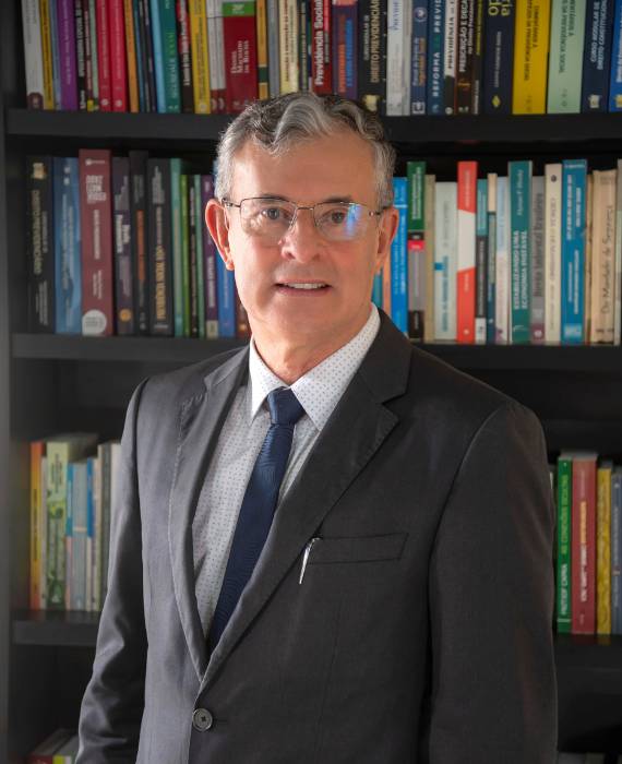 Paulo Afonso Brum Vaz